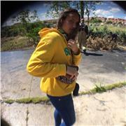 Doy clases de lengua, matemáticas, inglés y física ( hasta 4 ESO)